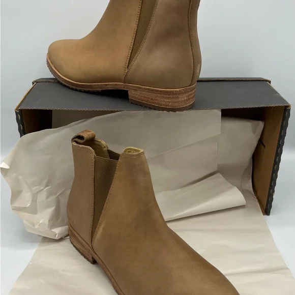Nisolo Tan Ankle Booties with Suede Finish - Picture 2 of 4